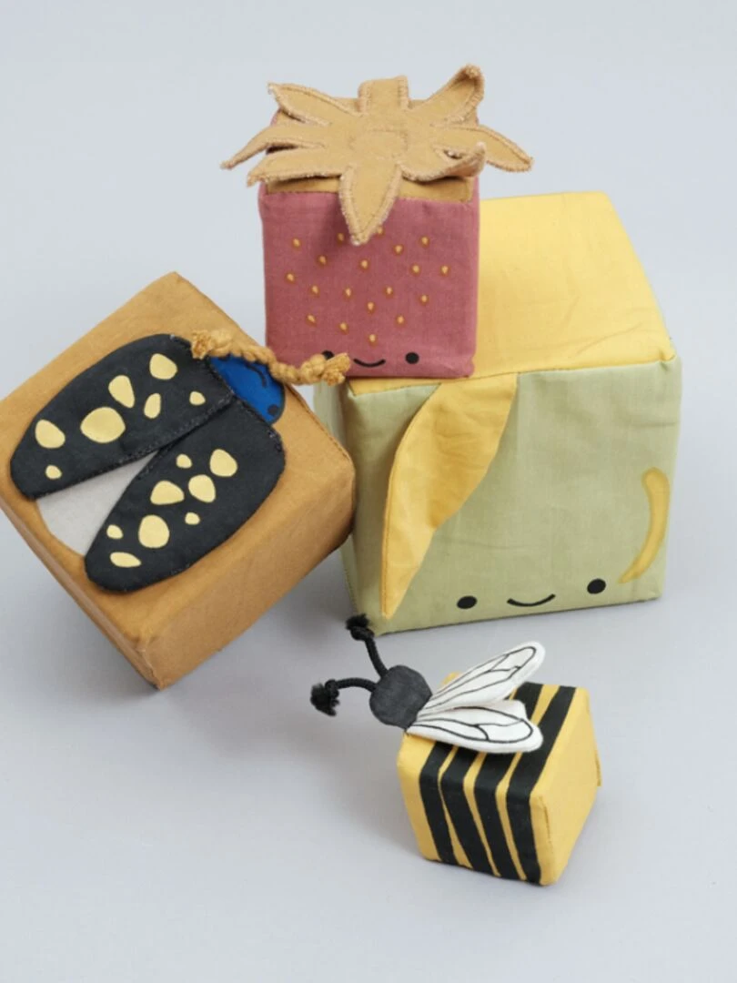 Cubes à empiler en coton bio verger   N/A