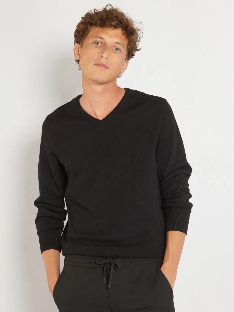 Pull basique en maille unie noir