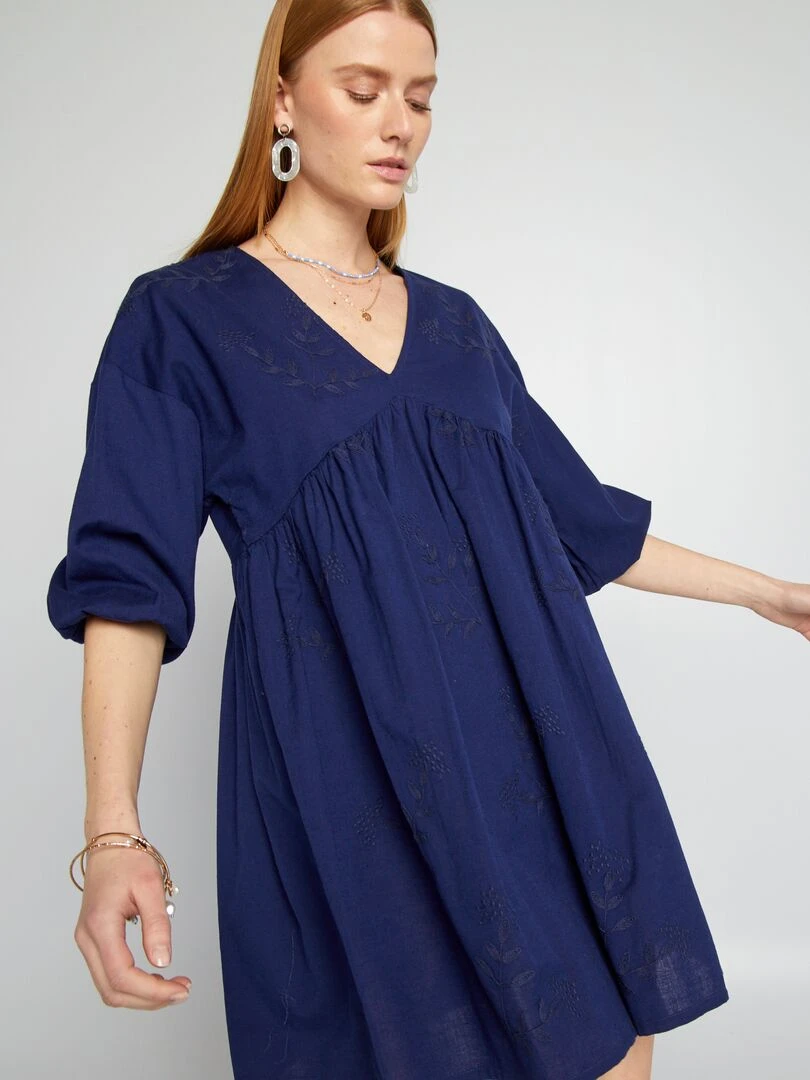 Robe avec motifs brodés lin mélangé Bleu