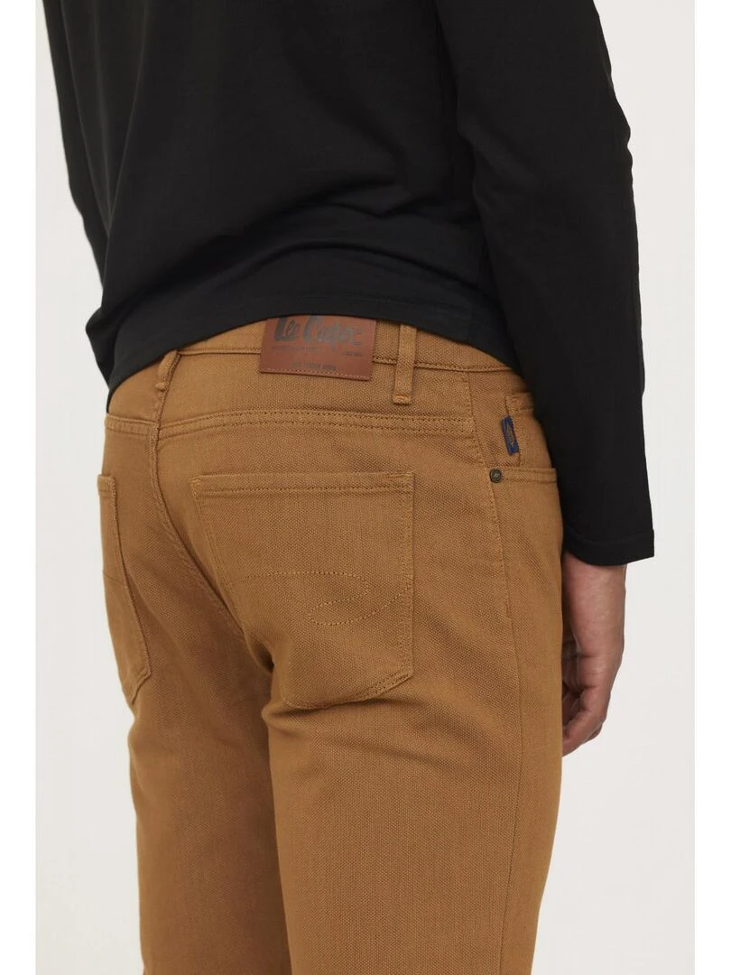 Lee Cooper   Pantalon coton straight LC126ZP   Camel