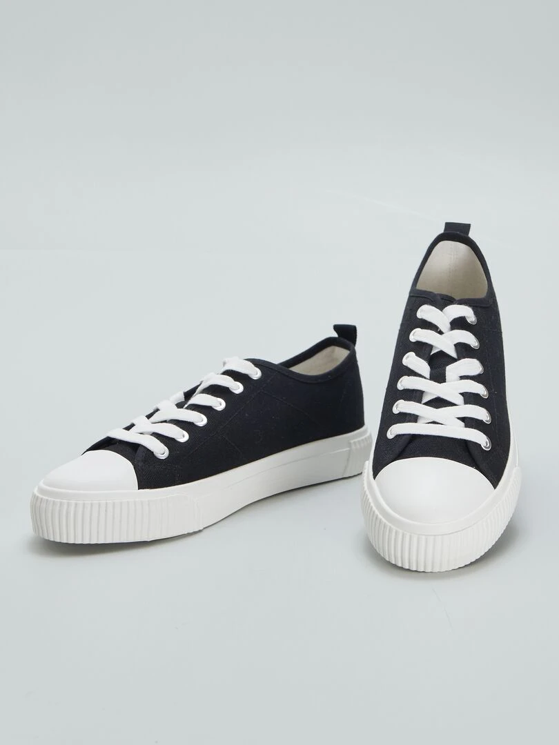 Baskets basses en toile   noir