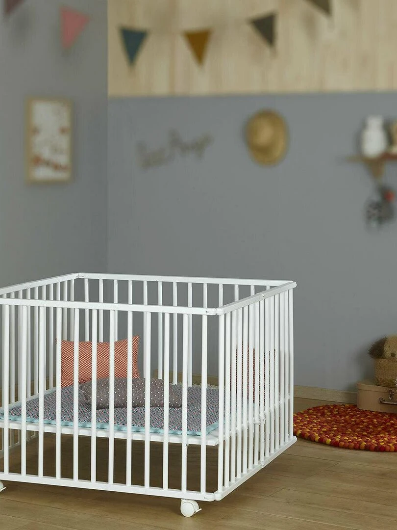 Parc bébé pliant carré Helio   AKITEN RETAIL   Blanc