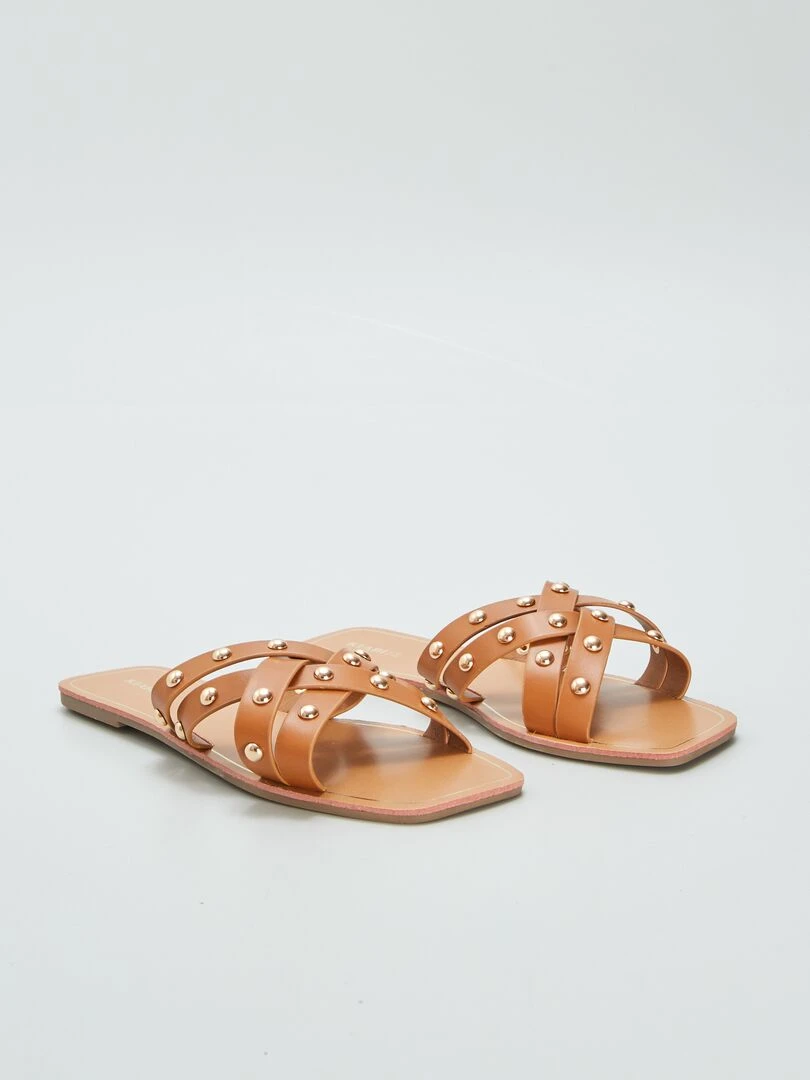 Sandales à brides croisées avec clous Marron