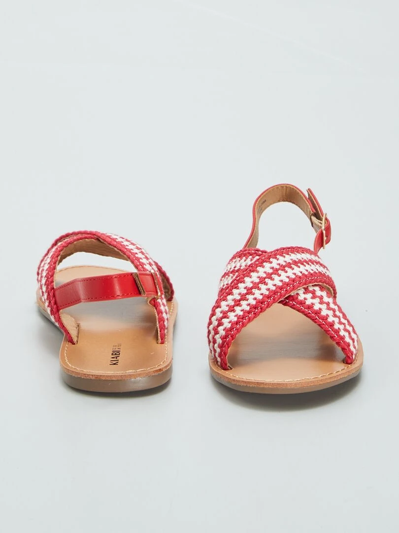 Sandales plates à brides croisées   Rouge