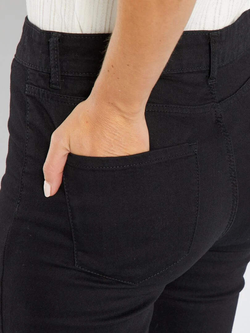 Jean skinny fit / coupe très ajustée   noir