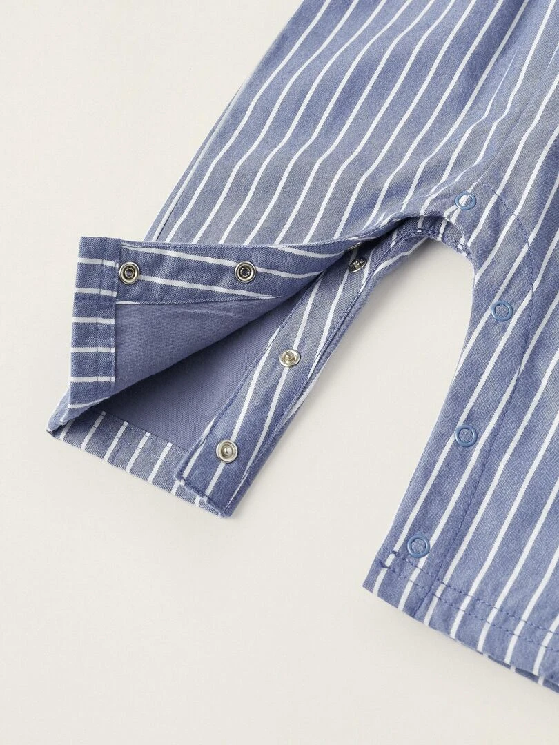 Combinaison à rayures avec volants pour nouveau né  ATLANTIC COMPANY   Bleu