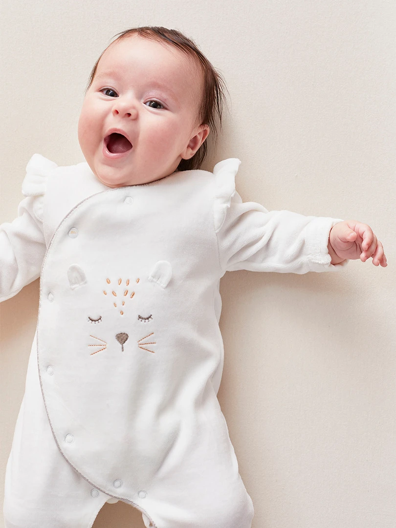 Pyjama 1 pièce Kendi En Velours Noir Blanc