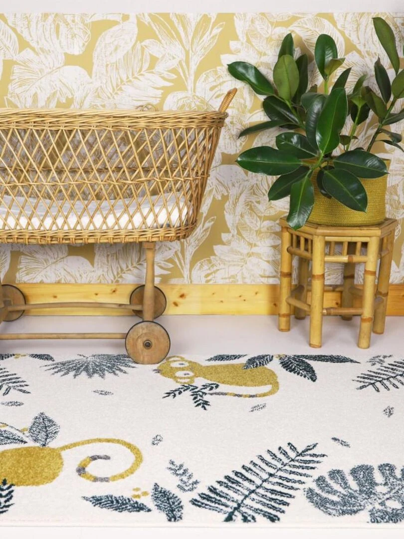 Tapis Enfant Paradis du Singe Miel par Nattiot 80 x 150 cm Na Jaune