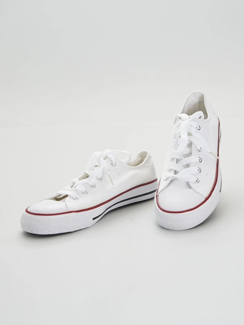 Baskets basses en toile   blanc