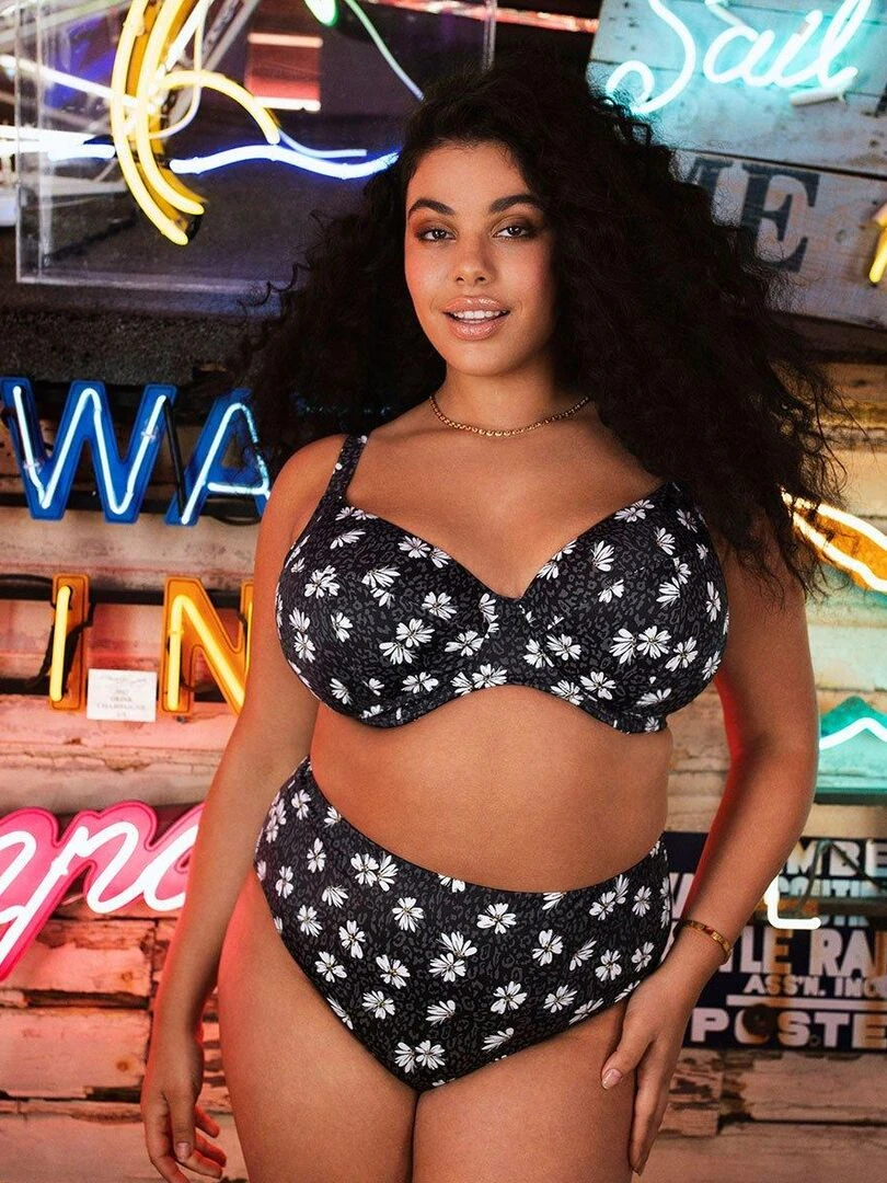 Haut de maillot de bain plongeant grande taille Plain Sailing   Noir
