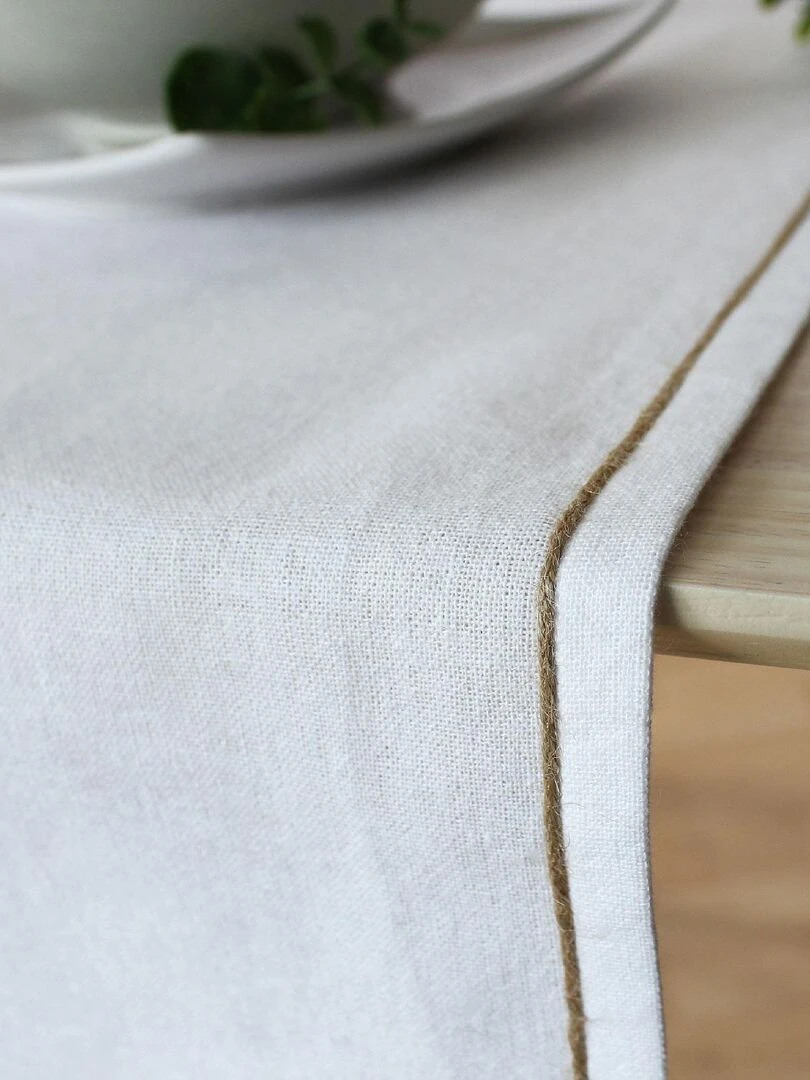Chemin de table avec feston en jute Blanc