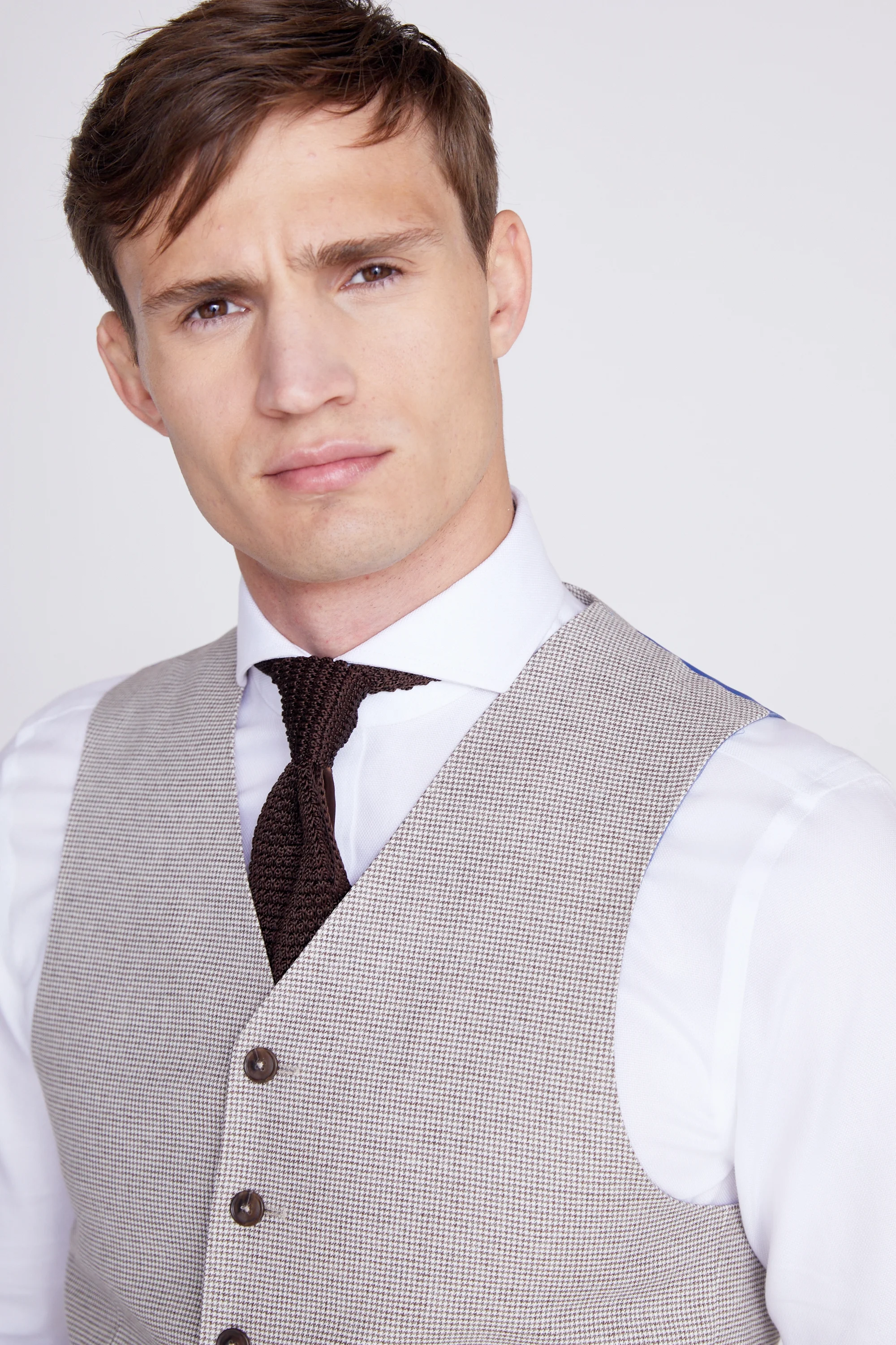 Italian Slim Fit Taupe Puppytooth Waistcoat    Buy Online at Moss