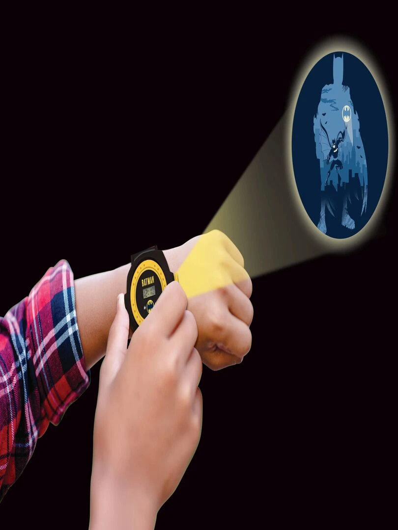 Montre Digitale Avec Projection De 20 Images Design Batman   N/A