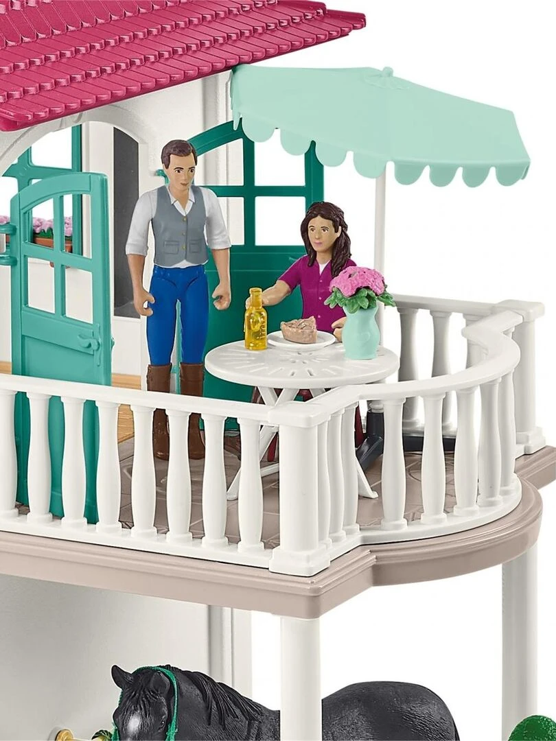 Horse Club Grand centre équestre Horse Club de Lakeside   N/A