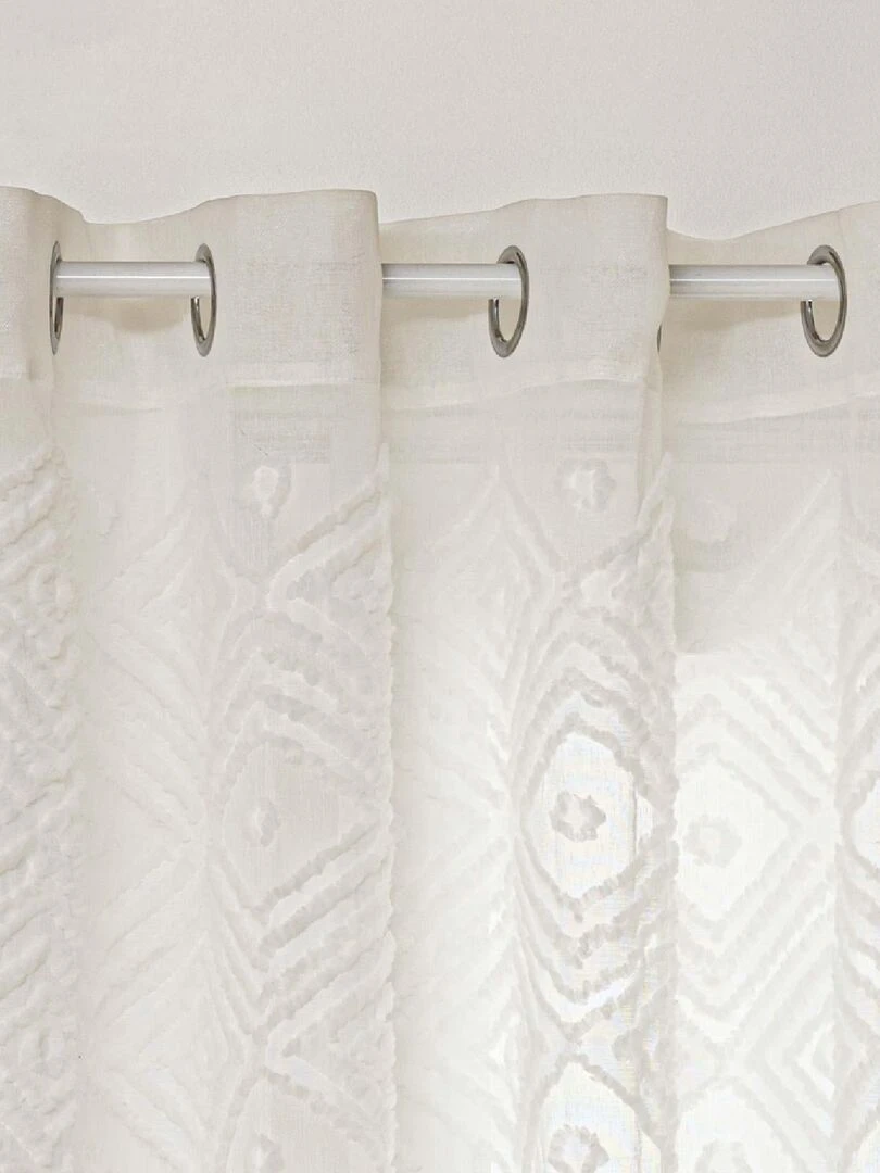 Voilage au style ethnique   Blanc