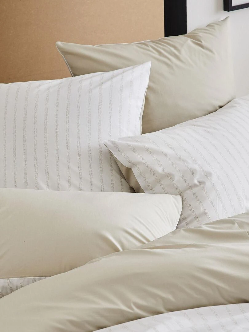 Taie d'oreiller en percale de coton à rayures Beige