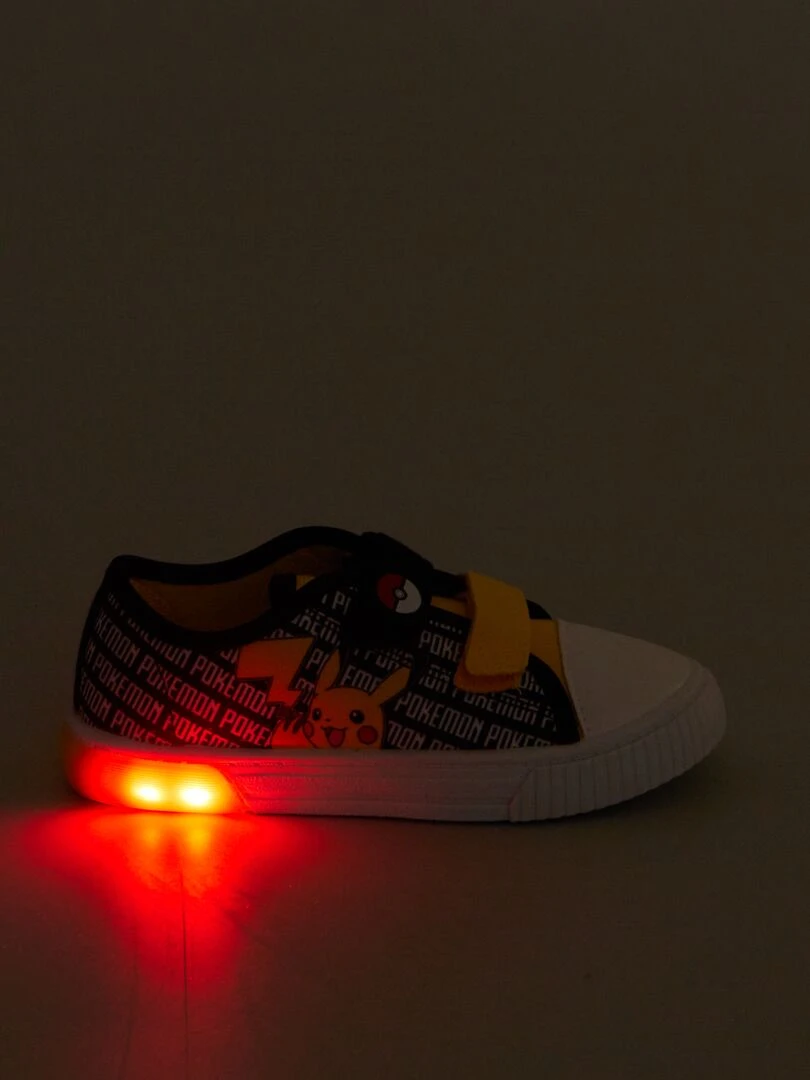 Baskets basses 'Pokémon' à scratchs   Noir