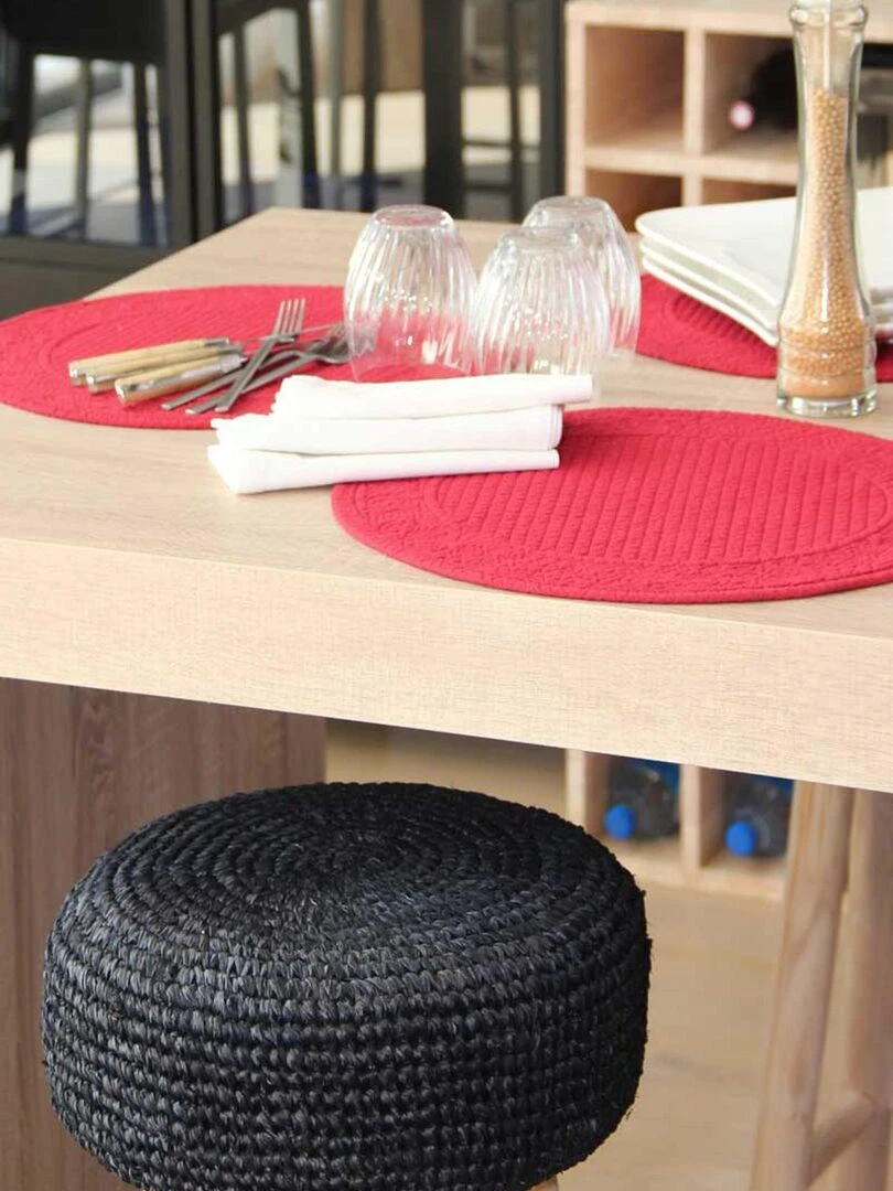 Set de table rond et matelassé Rouge