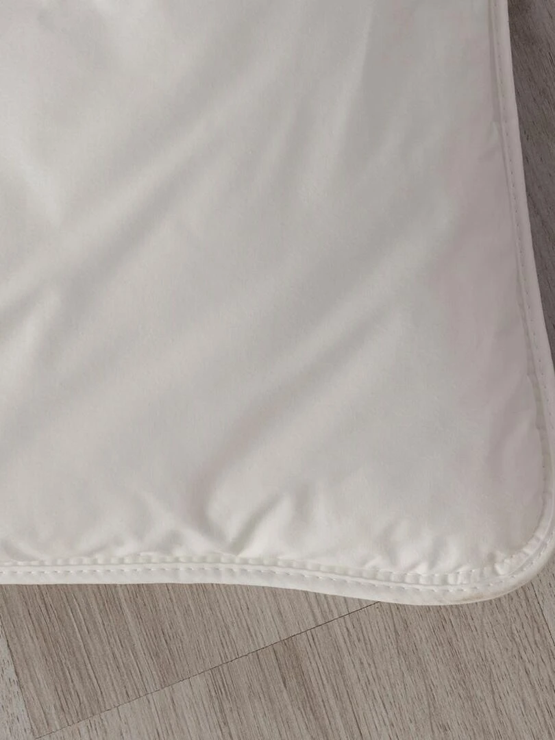 DODO   Couette Protection Active Anti acariens Végétal LEGERE   Blanc