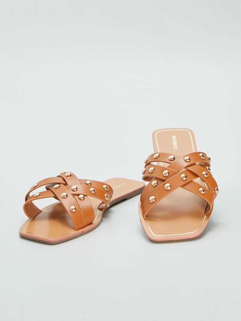 Sandales à brides croisées avec clous   Marron