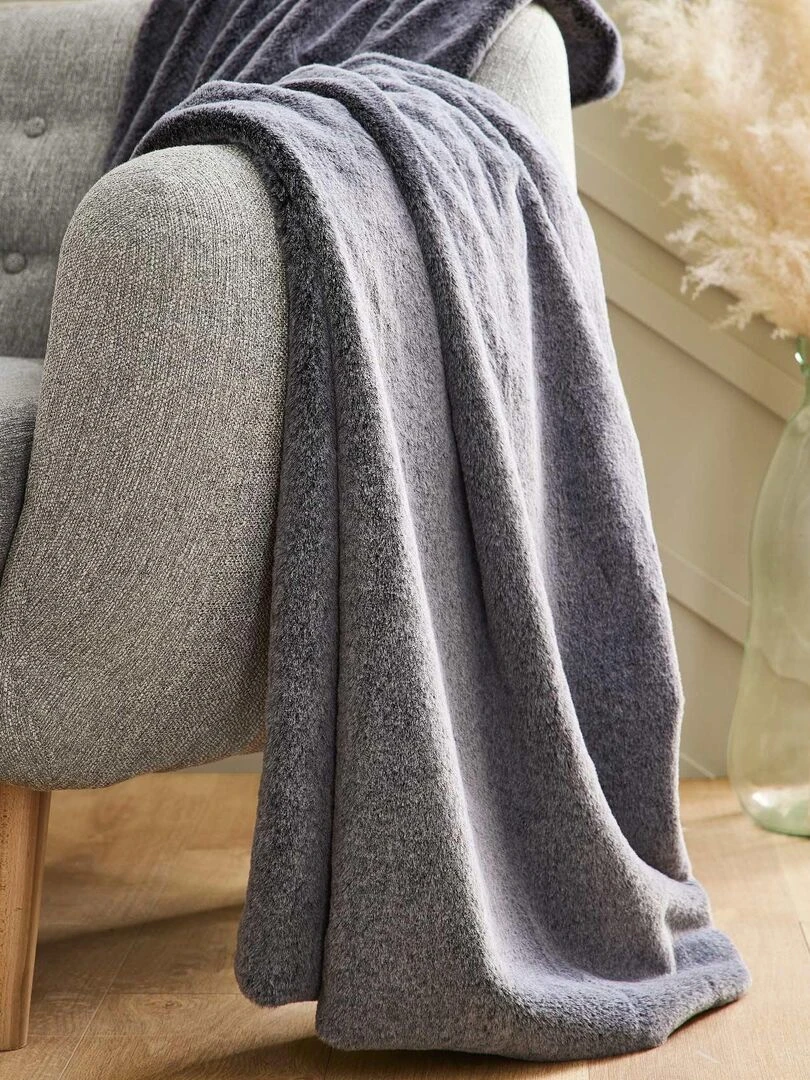 Plaid doux en imitation fourrure Gris clair
