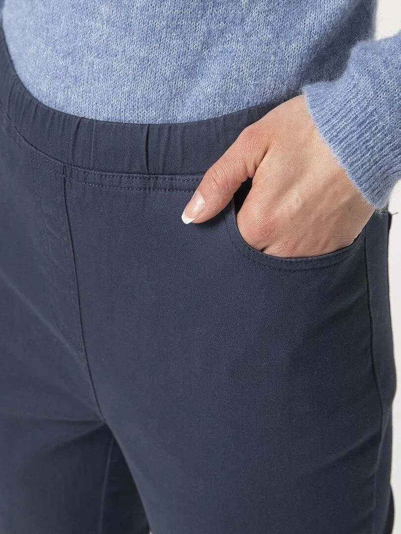 Pantacourt gabardine extensible   Damart   Bleu marine