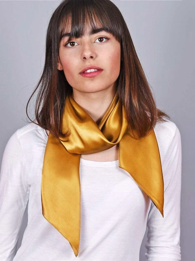 Carré de soie Premium Uni Marron caramel
