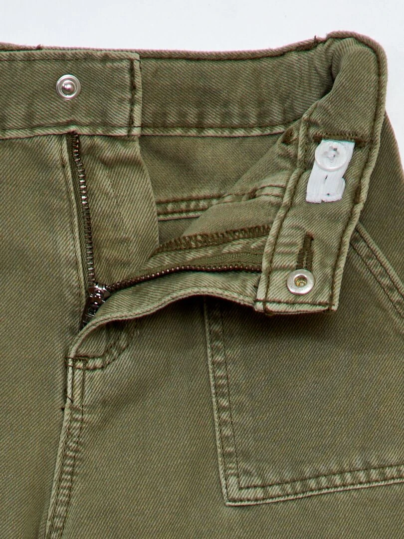Jean large avec poches sur les côtés   Vert liche
