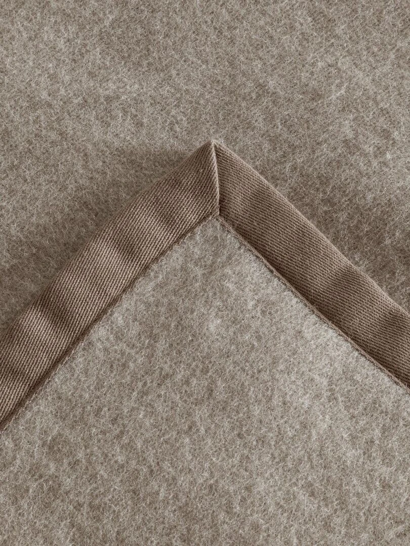 Couverture Unie en Laine d'Agneau Beige foncé