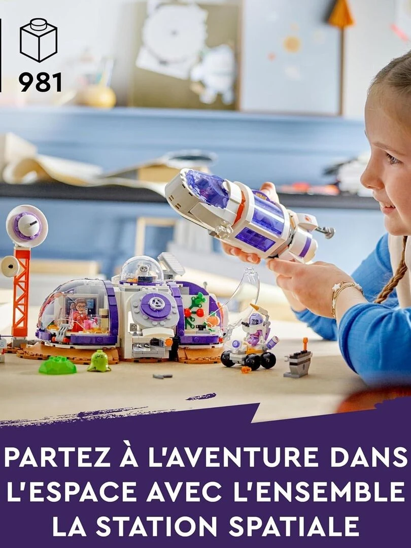 La station spatiale martienne et la fusée   N/A