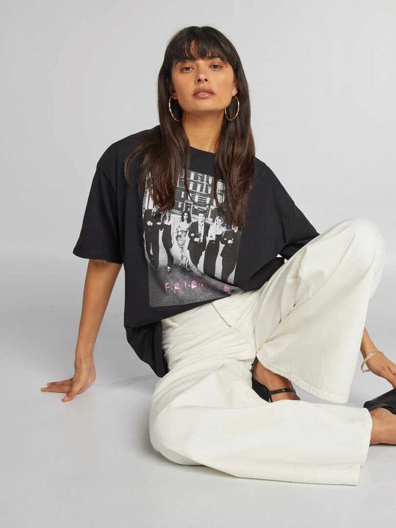 T shirt imprimé 'Friends' noir