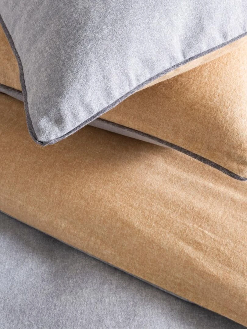 Future Home   Parure de lit 2 personnes en flanelle coton 57 fils unie multico   Gris