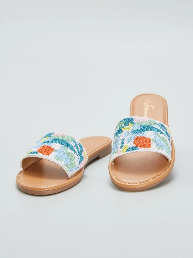 Mules plates avec bride à perles   Blanc/bleu/orange