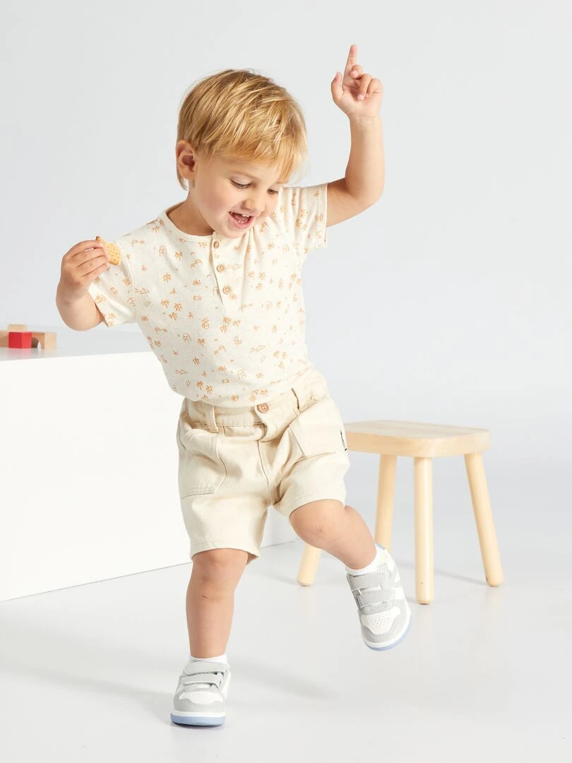 Short en coton twill et larges poches Beige