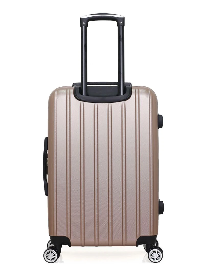 GENTLEMAN FARMER   VALISE M ARCHIE   Rose