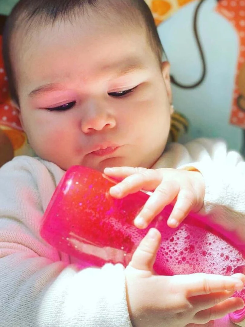 Bouteille sensorielle Float magic  Flottante   Rose