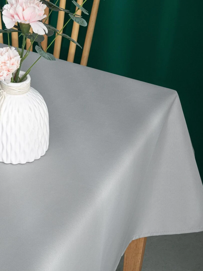 Nappe carrée et enduite antitache Argent