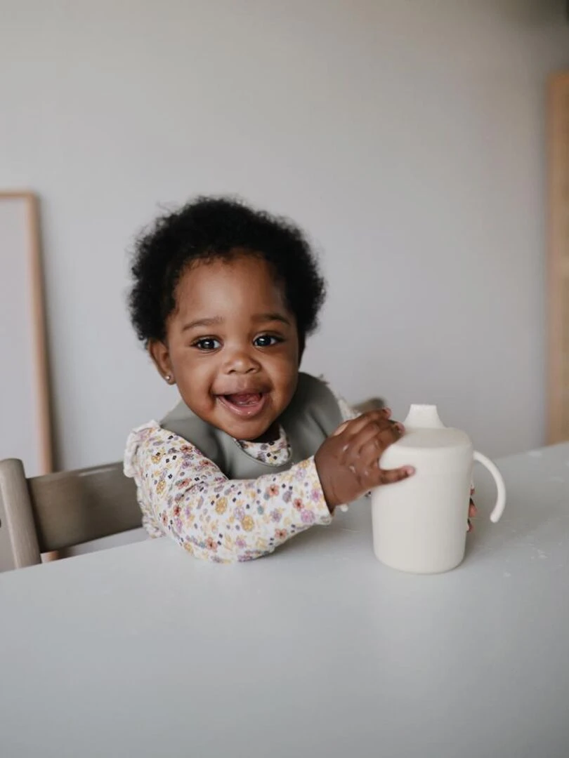 Tasse à boire Mushie Ivoire Mushie Beige
