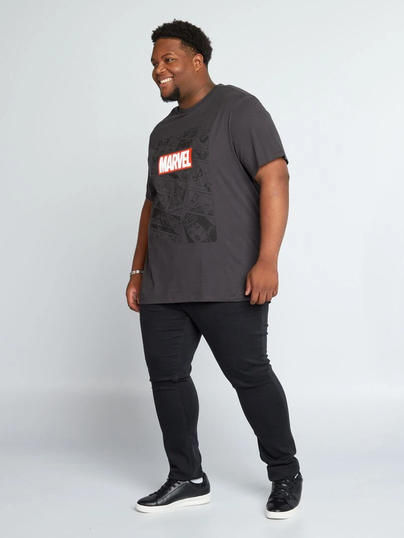 T shirt à manches courtes 'Marvel'   Noir