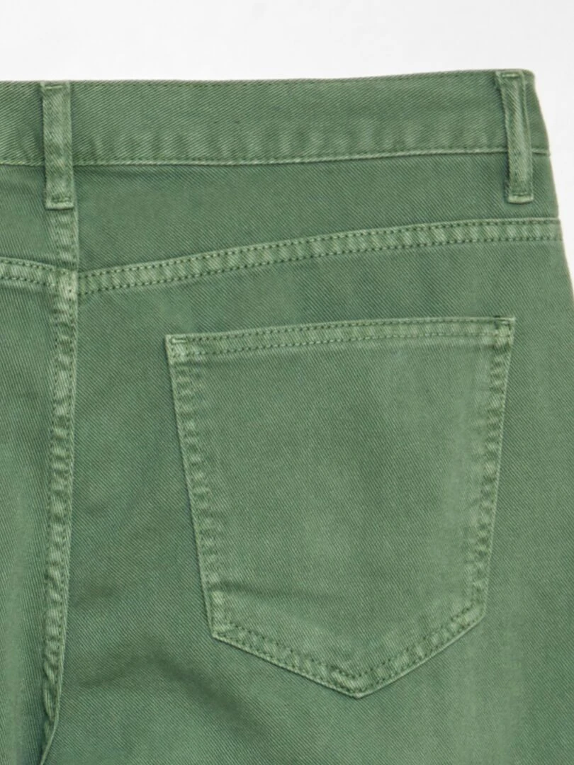 Jean à coupe droite   L32   Vert