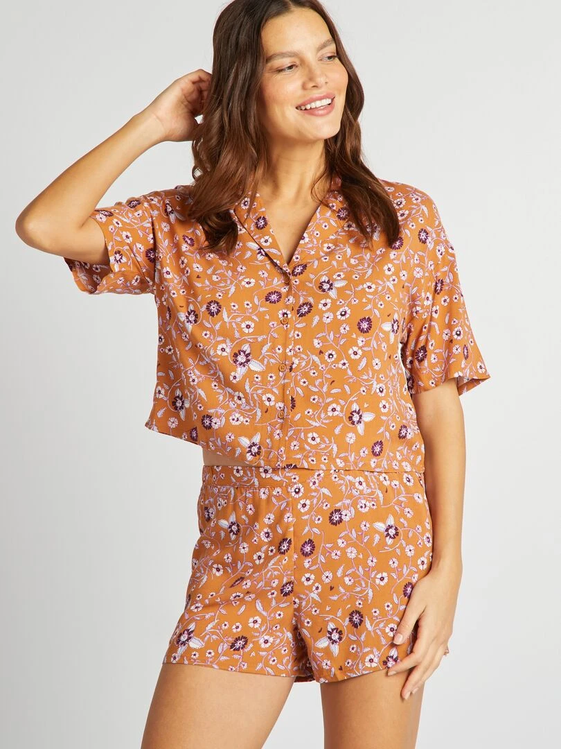 Pyjama chemisier + short   imprimé fleuri   Marron