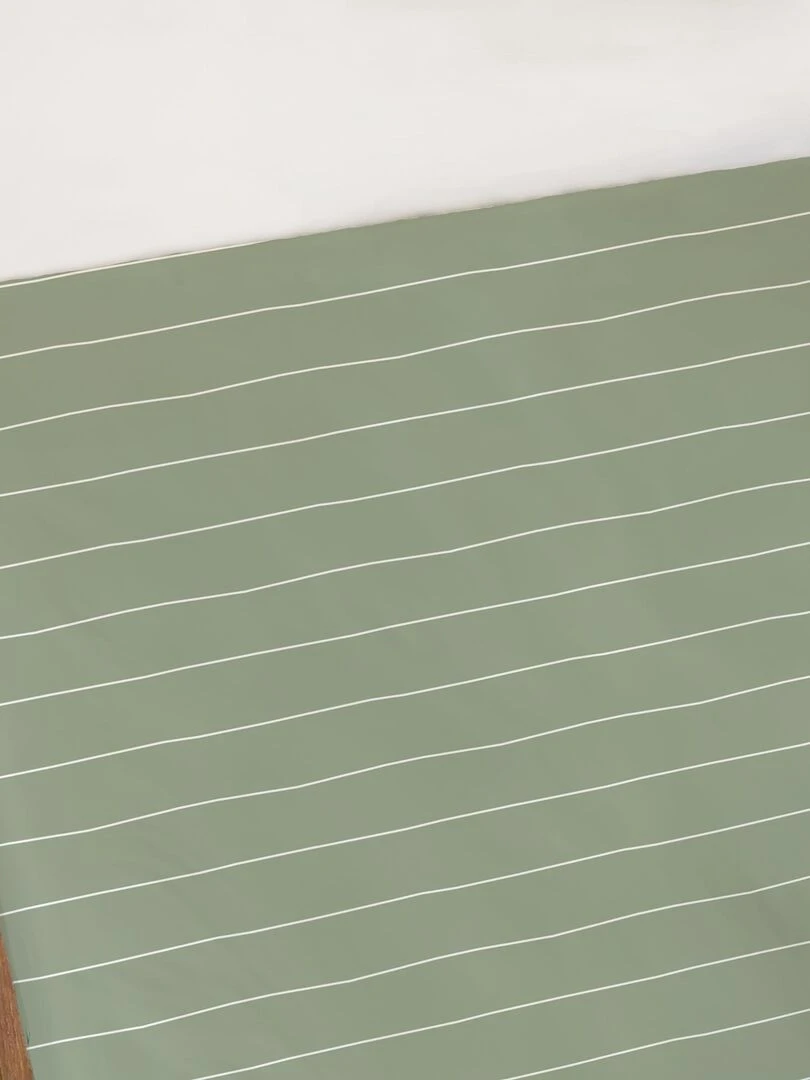 Drap housse imprimé 100% coton  STRIPES   Vert clair