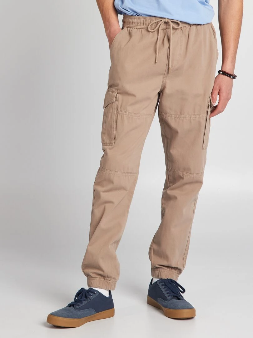 Pantalon avec poches sur les côtés   Beige