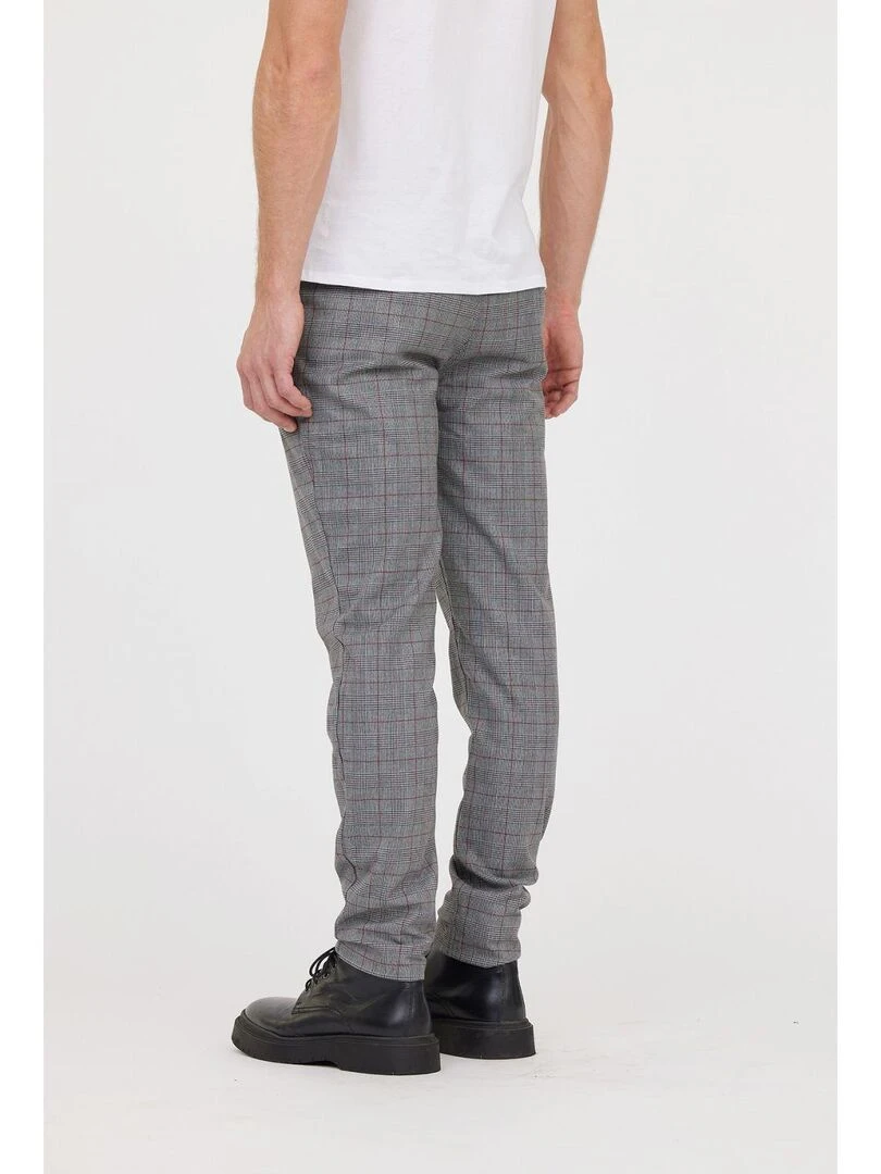Lee Cooper   Pantalon polyester chino slim NEILS   Gris Bordeaux
