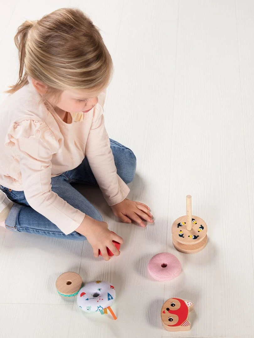 Pyramide en bois Alice la renarde   N/A