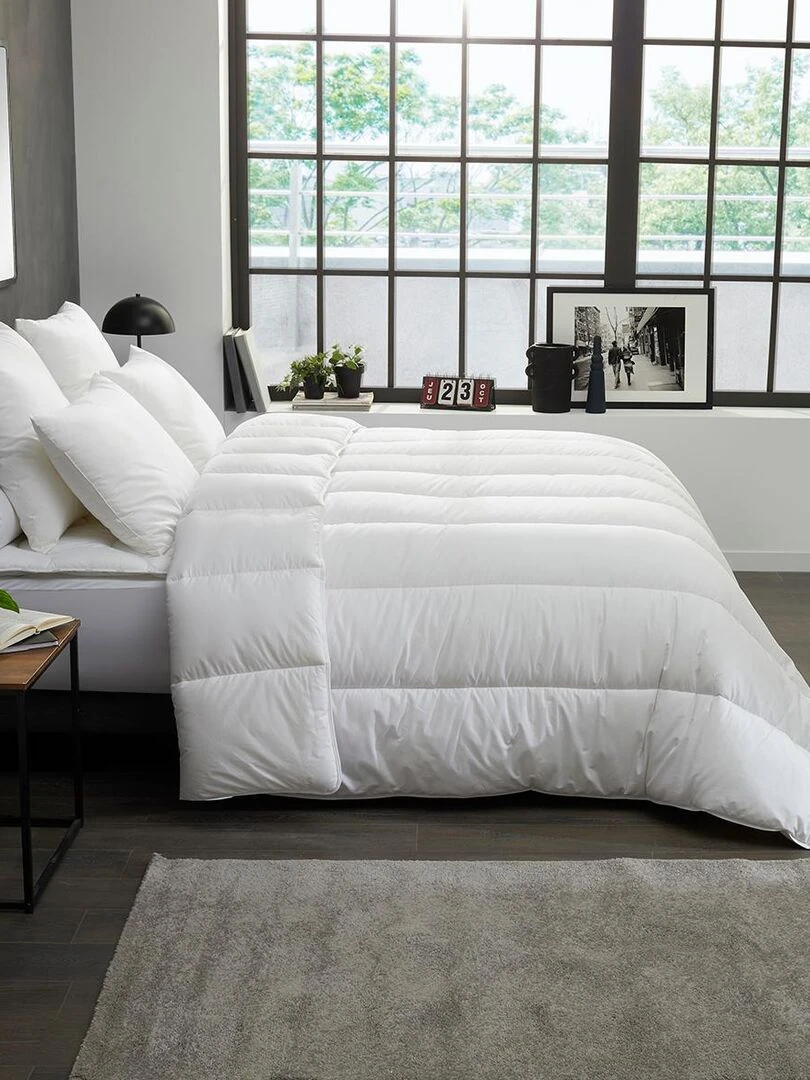 DODO   Couette Eco Conçue 100% recyclée   Chaude   Blanc