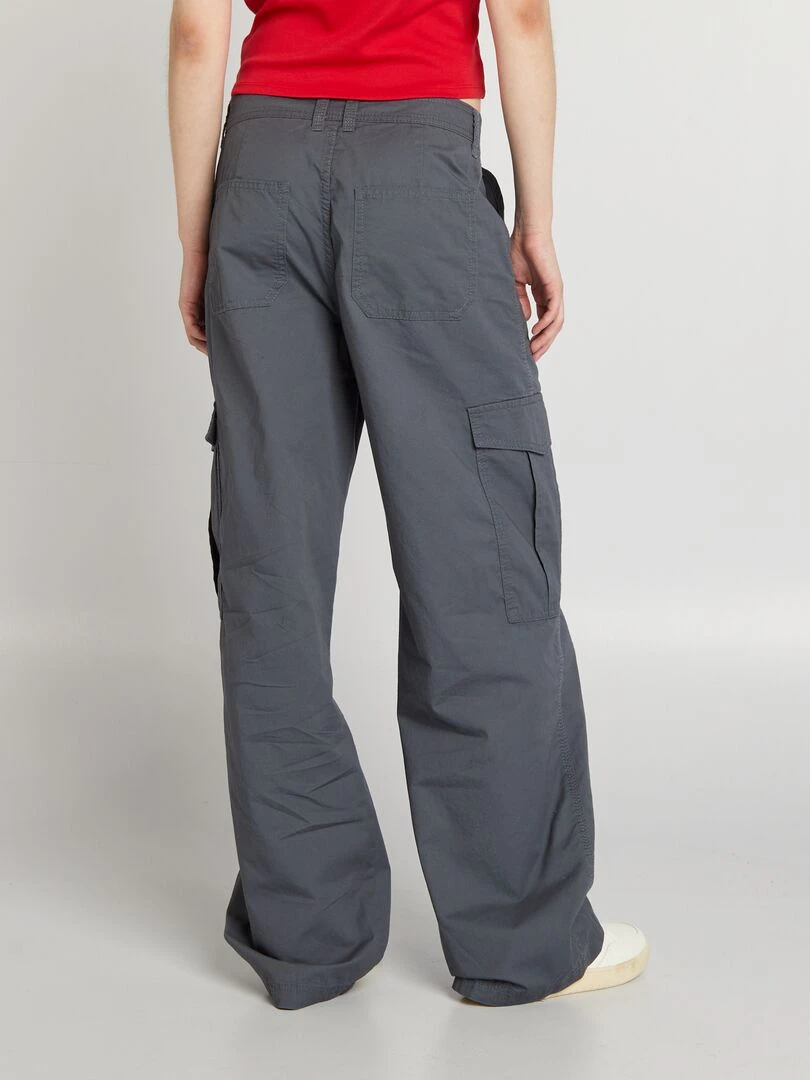 Pantalon large avec poches à rabats   Gris