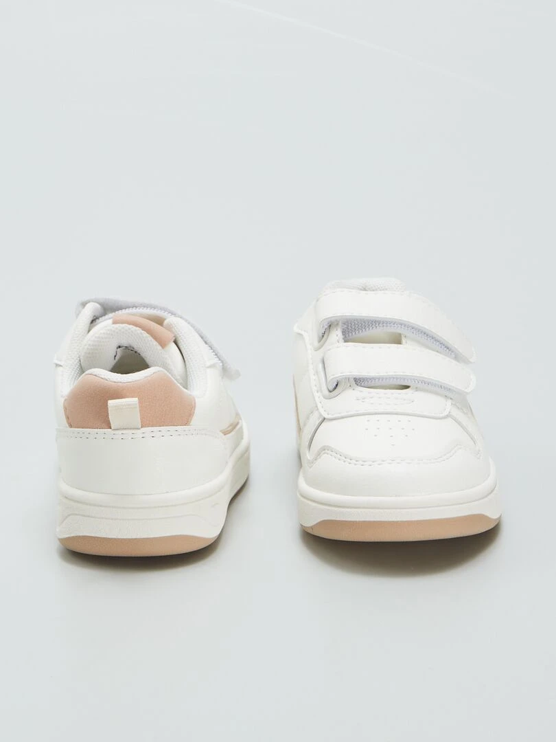 Baskets à scratchs   blanc