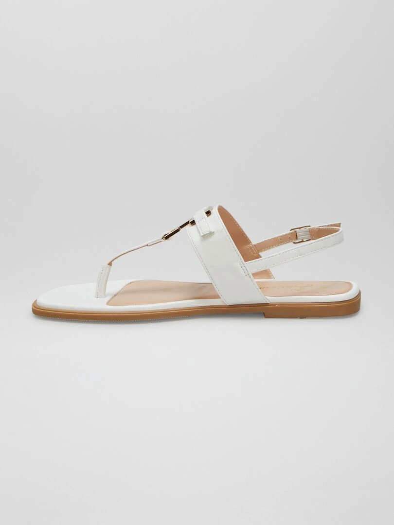 Sandales plates avec entre doigts   Blanc
