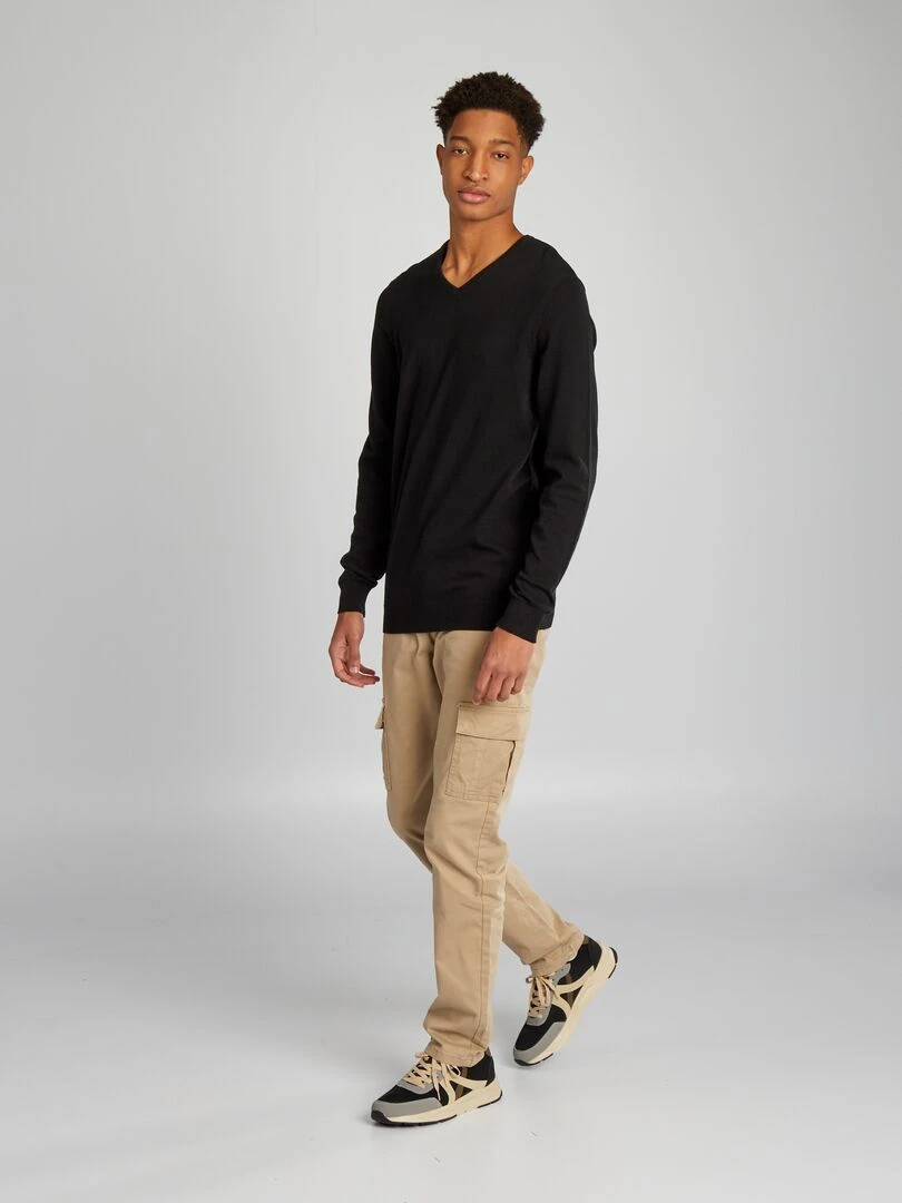 Pull en maille à col V + d'1m90 noir